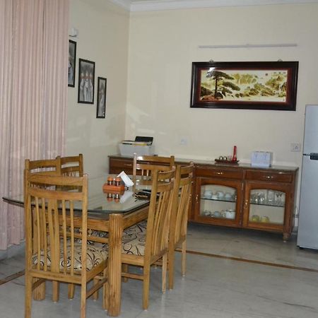 רישיקש Raj Cottage Ganga Vatika מראה חיצוני תמונה
