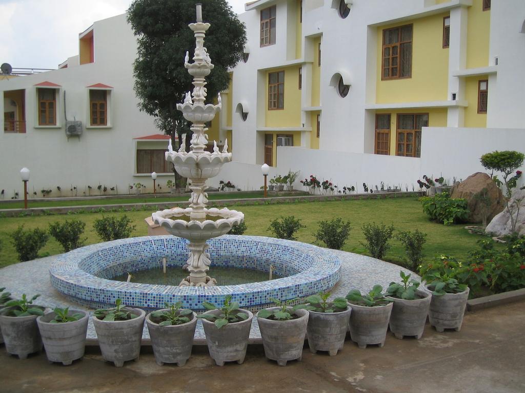 רישיקש Raj Cottage Ganga Vatika מראה חיצוני תמונה