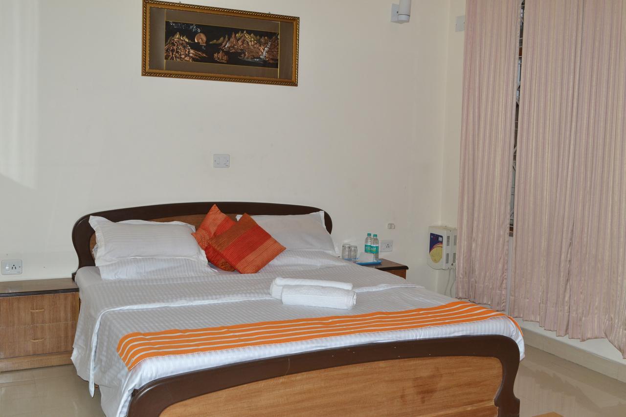 רישיקש Raj Cottage Ganga Vatika מראה חיצוני תמונה