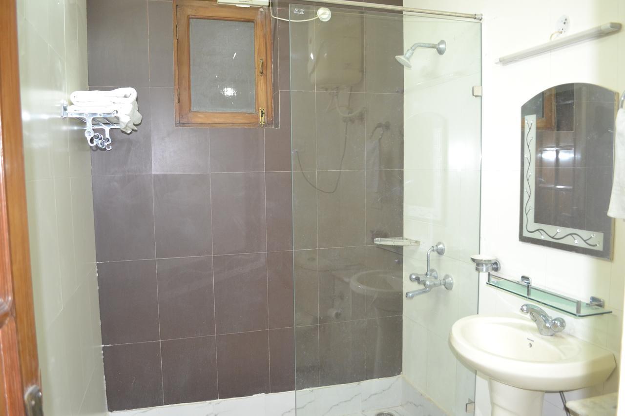 רישיקש Raj Cottage Ganga Vatika מראה חיצוני תמונה