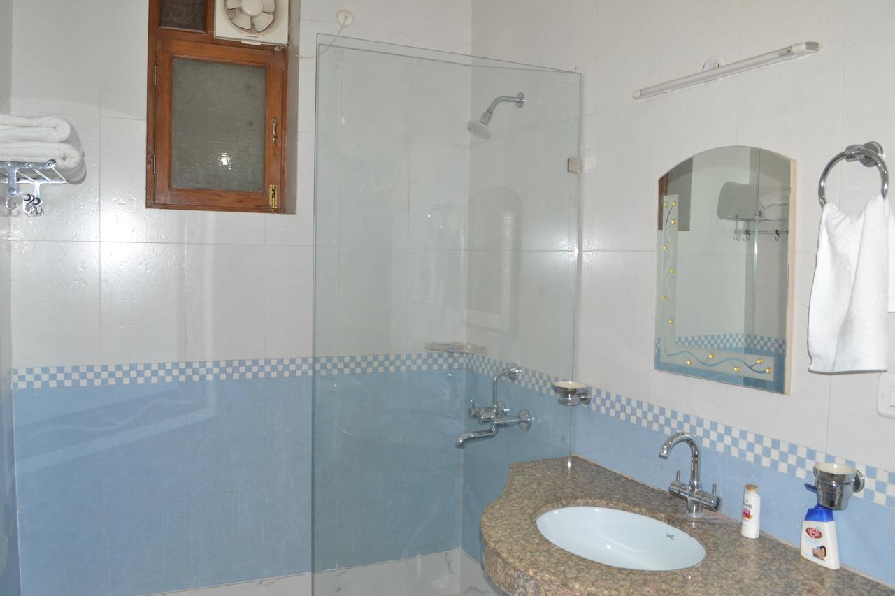רישיקש Raj Cottage Ganga Vatika מראה חיצוני תמונה