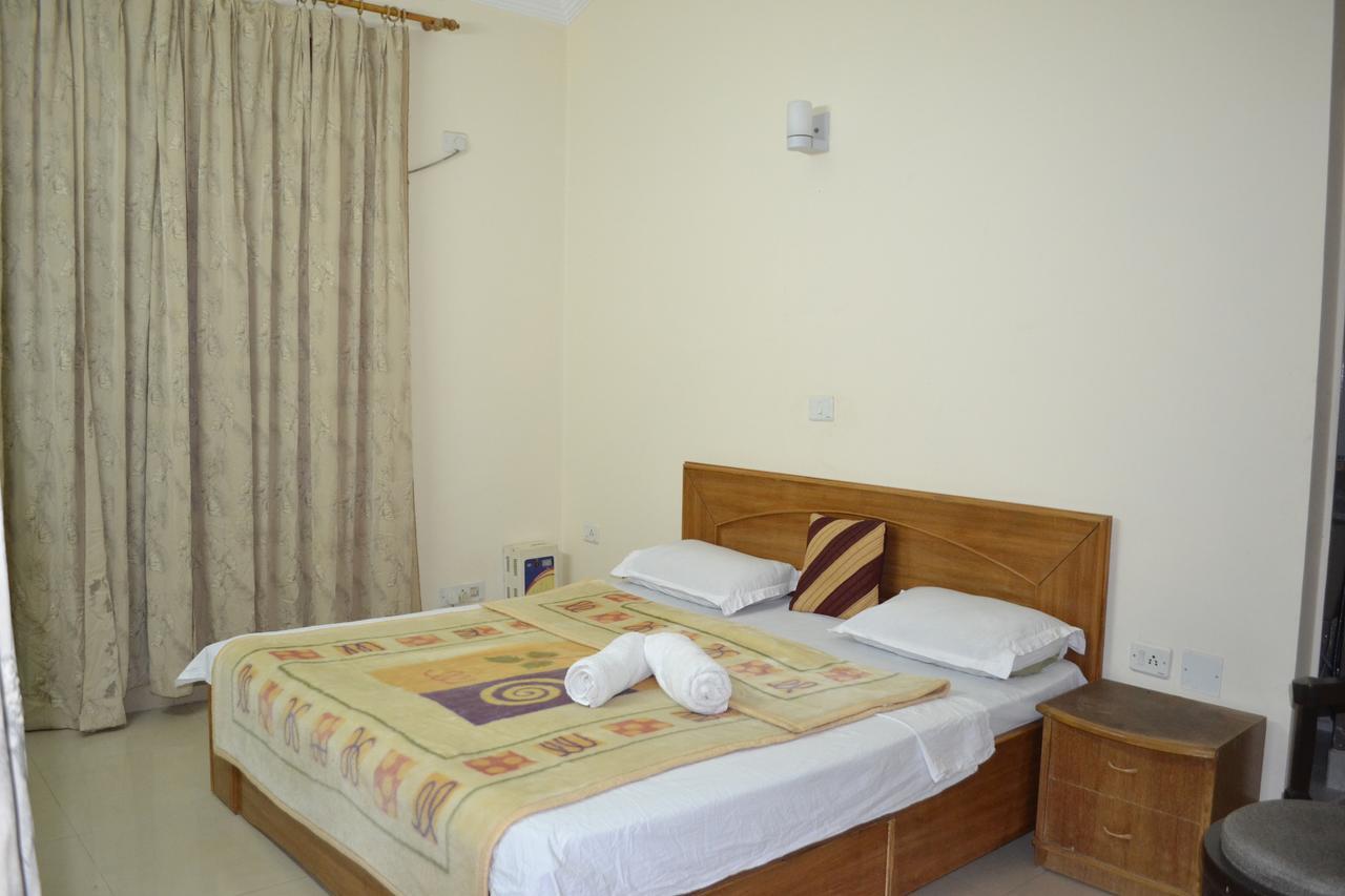 רישיקש Raj Cottage Ganga Vatika מראה חיצוני תמונה