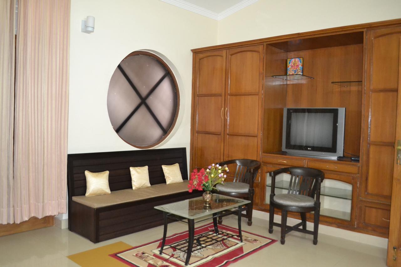 רישיקש Raj Cottage Ganga Vatika מראה חיצוני תמונה