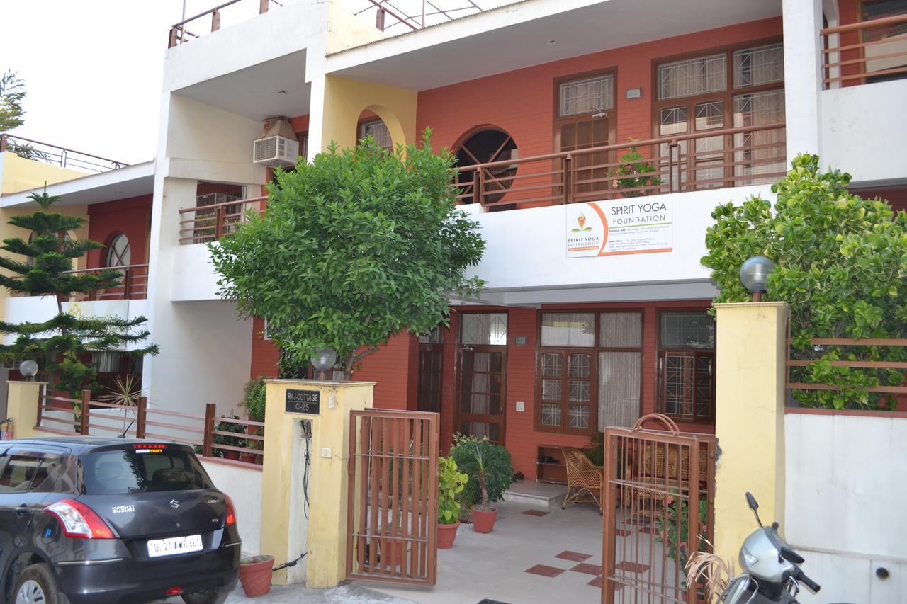 רישיקש Raj Cottage Ganga Vatika מראה חיצוני תמונה