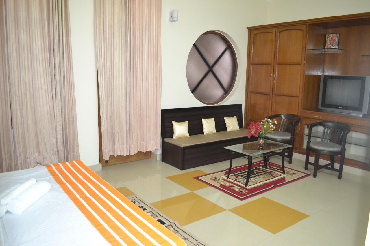 רישיקש Raj Cottage Ganga Vatika מראה חיצוני תמונה