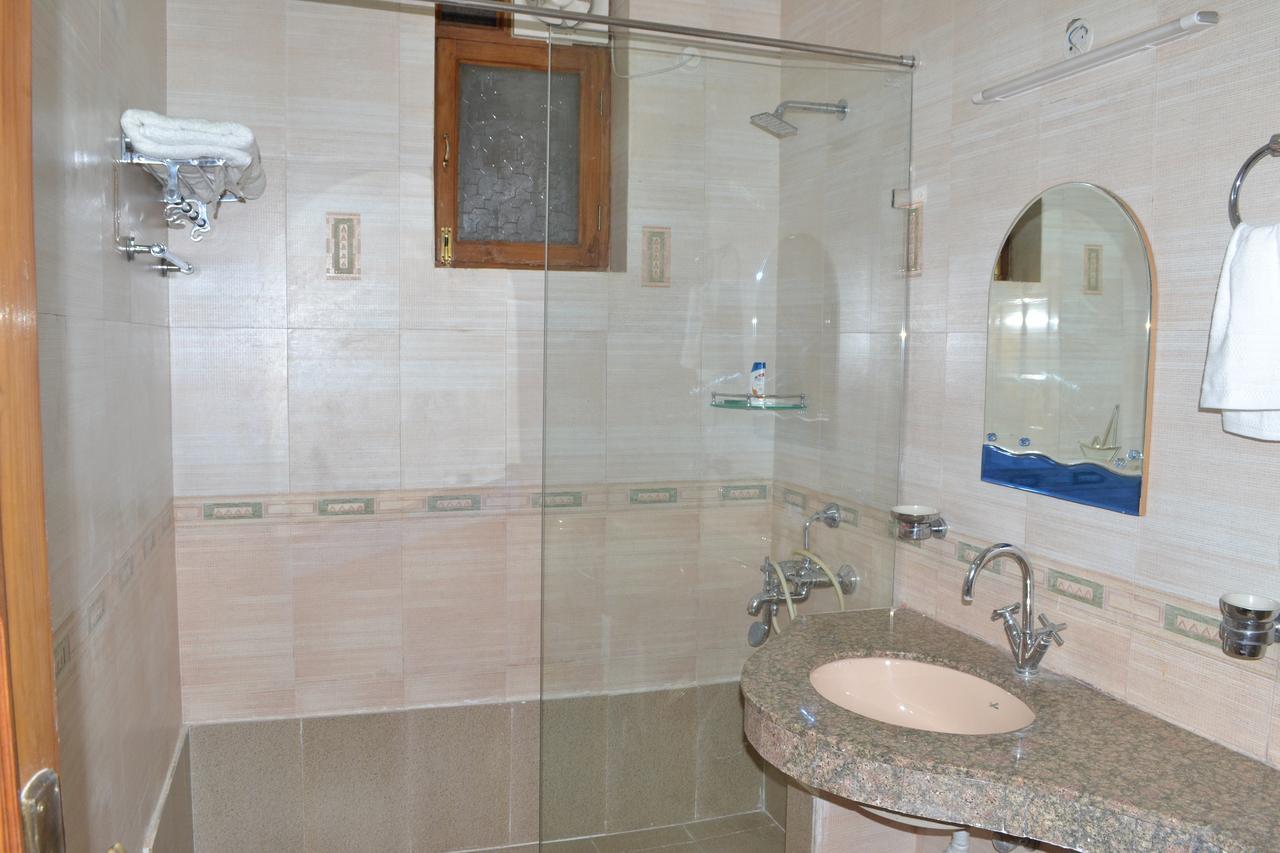 רישיקש Raj Cottage Ganga Vatika מראה חיצוני תמונה