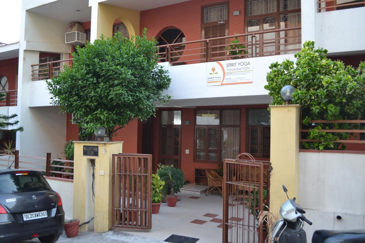 רישיקש Raj Cottage Ganga Vatika מראה חיצוני תמונה